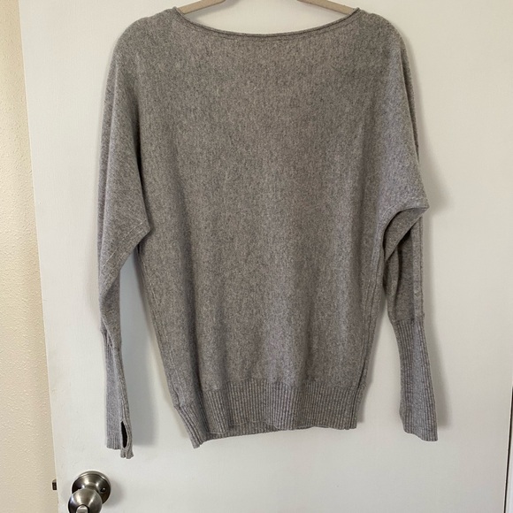 Athleta 100% Cashmere Light Gray Women's Wide Neck Sweater - Picture 3 of 6